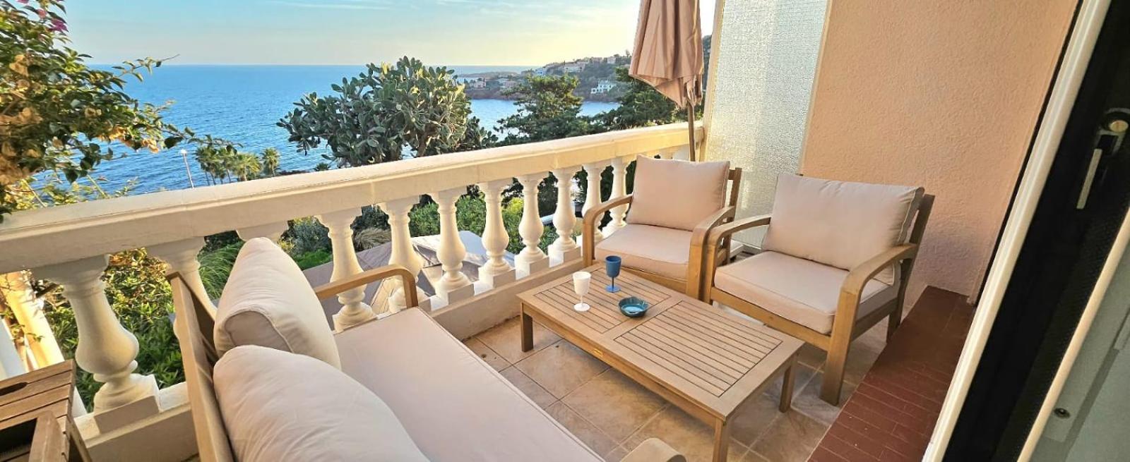 Petit Paradis Vue Mer- Plage Et Calanques A 3 Mn Saint-Raphaël エクステリア 写真